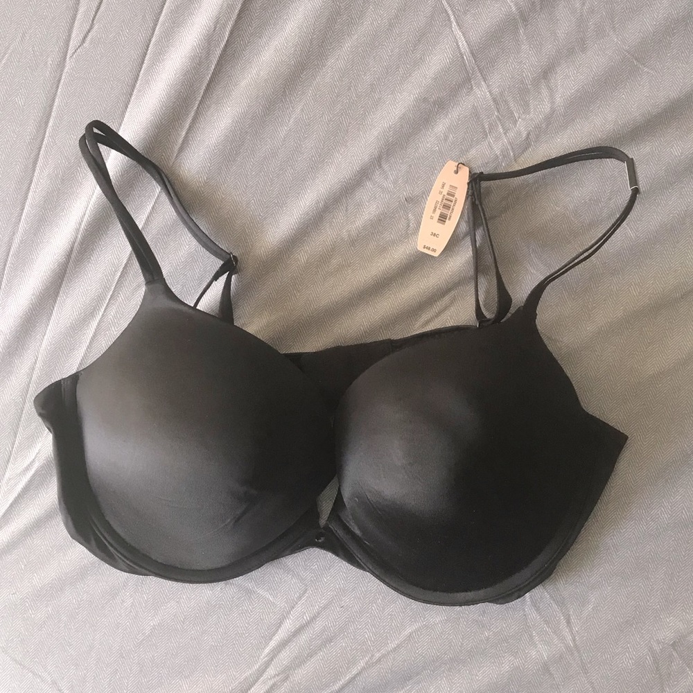 NWT-Victoria’s Secret Very Sexy Push-up Bra